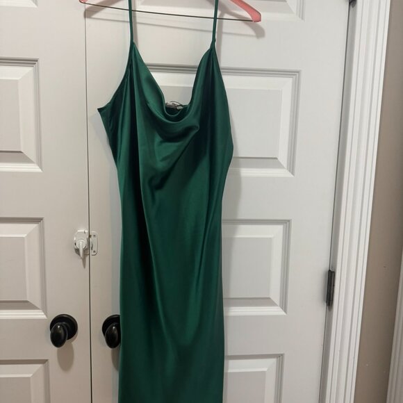 Emerald Green Satin Slip Dress – Size 1XL - Picture 5 of 5